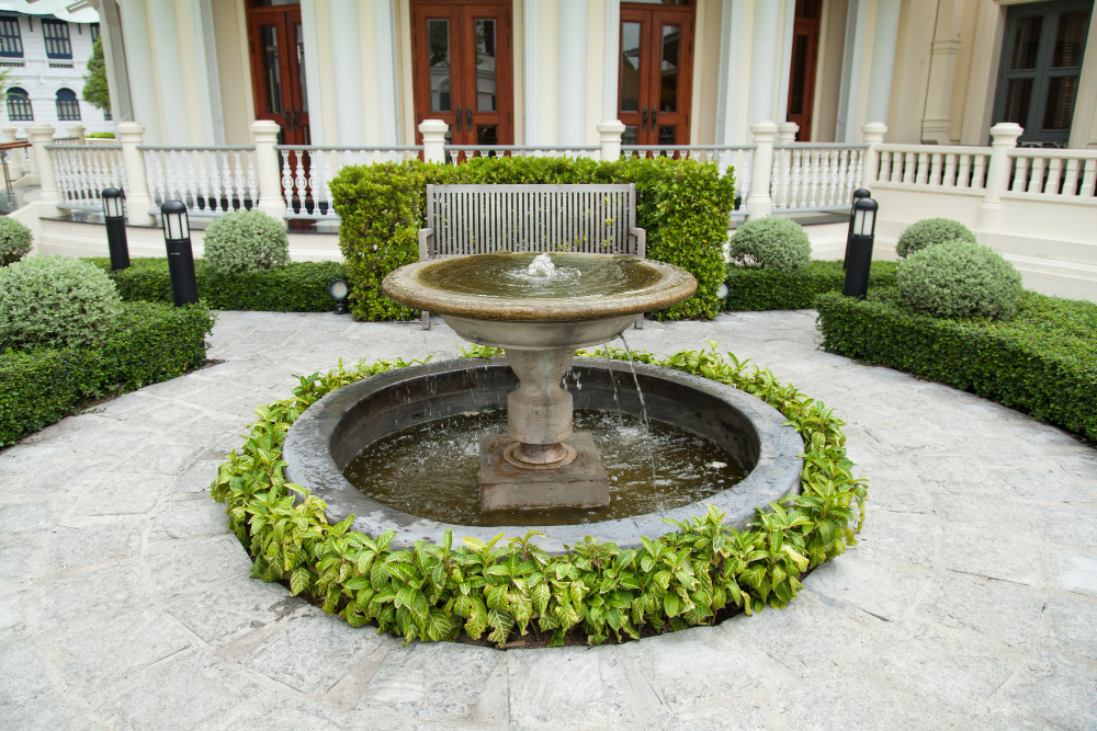 <center>Courtyard with Fountain</center>